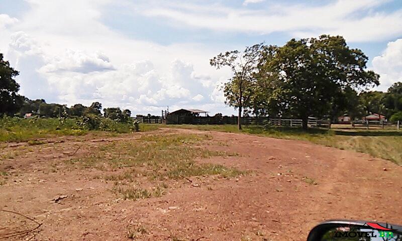 Fazenda de 185 alqueires a 43 mil reais o alqueire c/ reserva fora de — foto 2