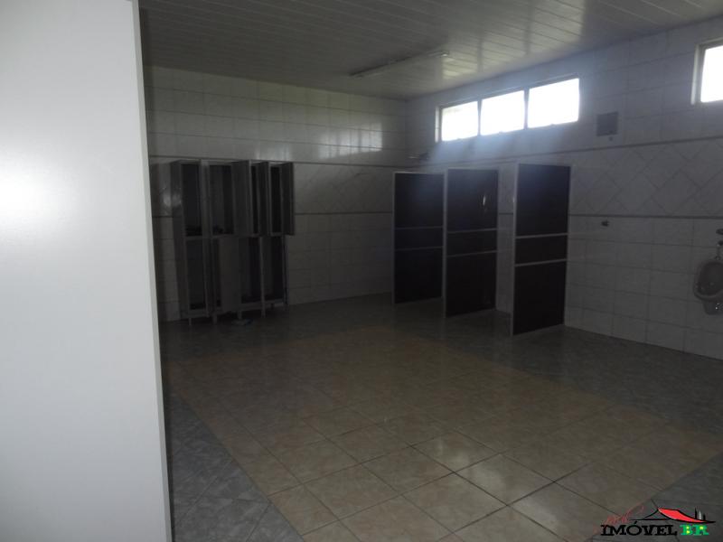 TERRENO COM BARRACÕES — foto 2