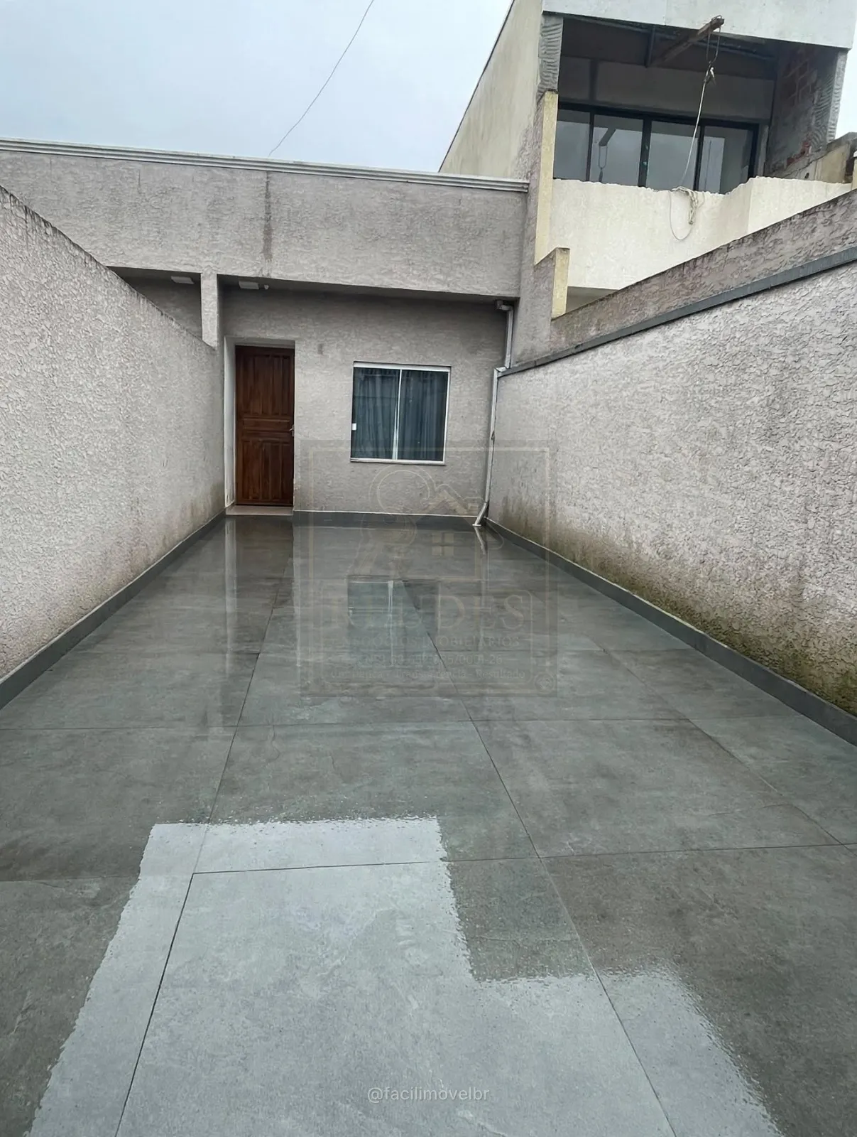 (ÁGIO) CASA COM 2 QUARTOS, 2 BANHEIROS E EDICULA NO GANCHINHO — foto 3