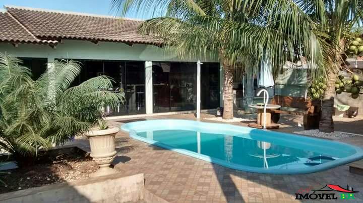 Foto principal: CASA COM PISCINA - JARDIM II